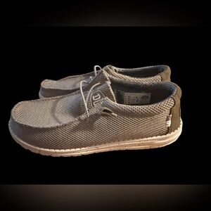 EUC Hey Dude Wally Sox Stitch (Sand) Men’s 8, EU 41